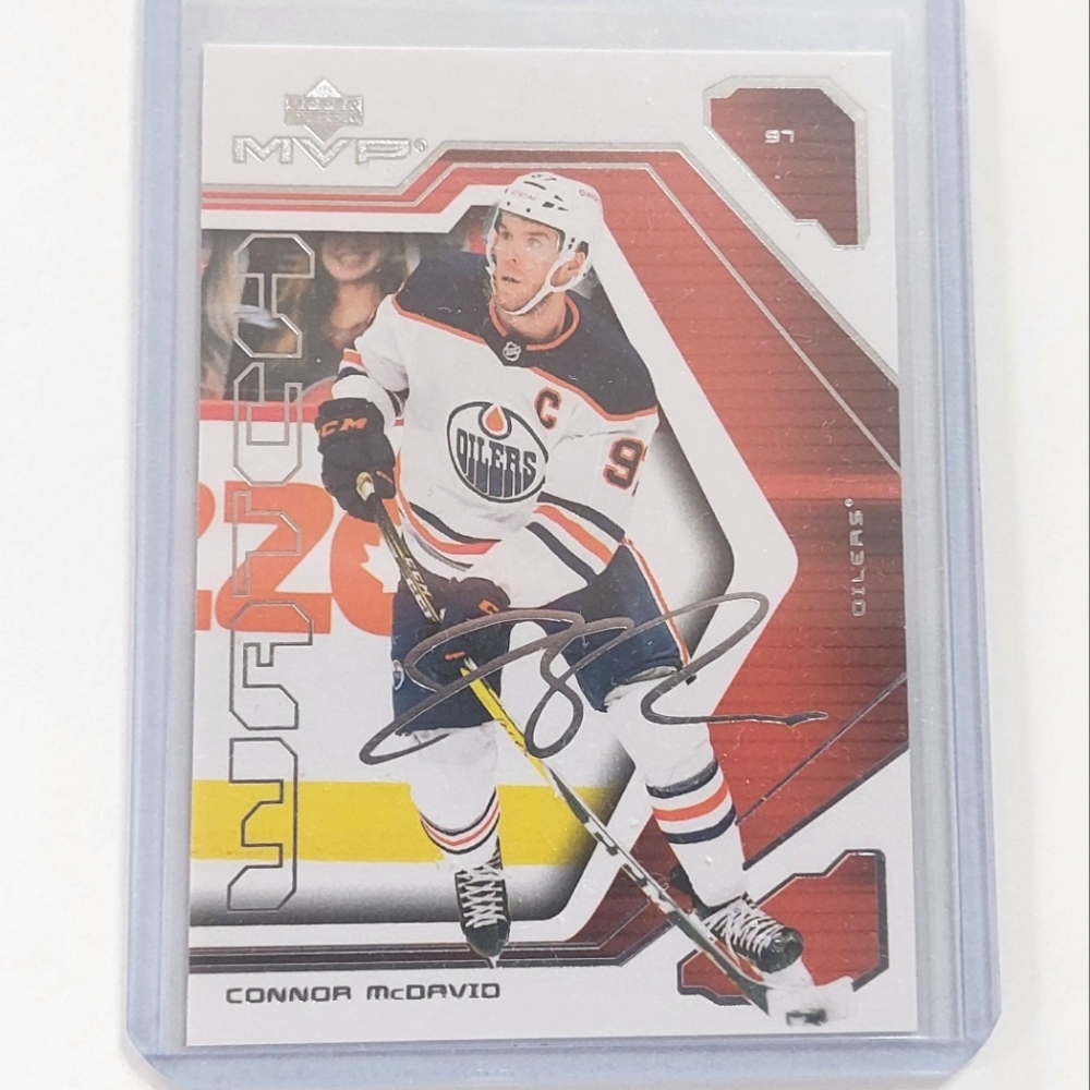 Superstar Connor McDavid 2021-22 Upper Deck MVP Watch 20th Anniversary Insert